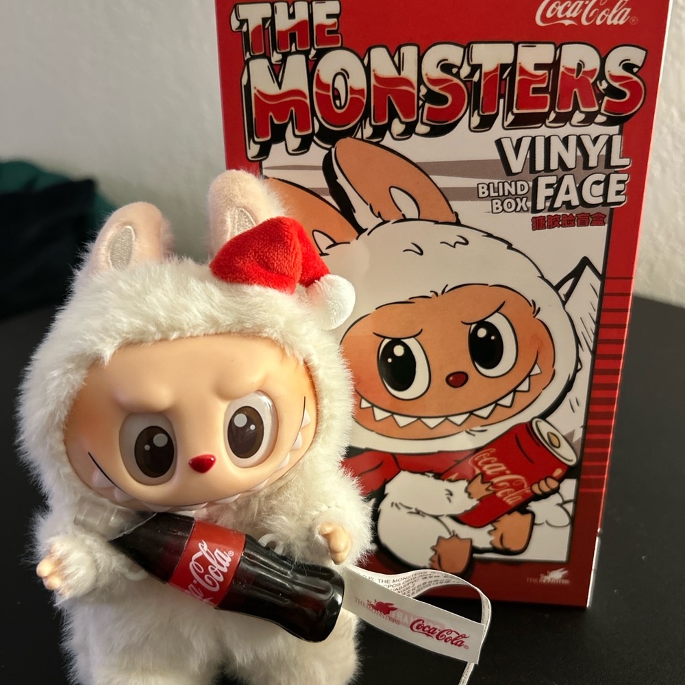 Coca-Cola The Monsters Vinyl Figure - White and Red